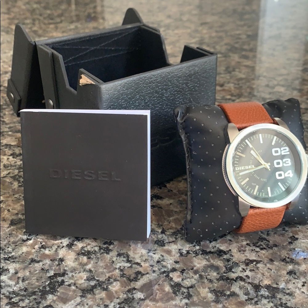 Diesel watch - Picture 3 of 3